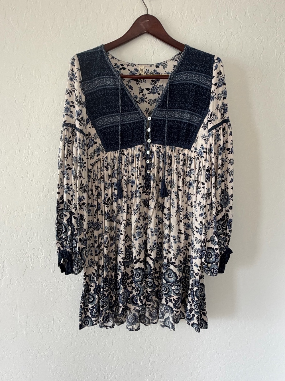 Spell Blue White Floral 100% Rayon Boho Peasant Tassel Tunic Dress XS